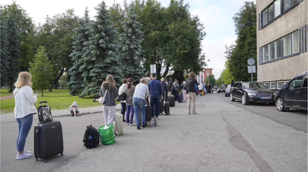 piirijärjekord Narvas Foto Dmitri Fedotkin ERR.PNG